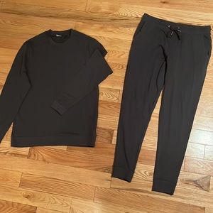 Grey ASOS designed sweatshirt with matching sweatpants.